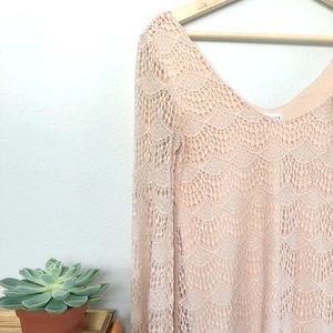 Socialite Lace dress in light pink